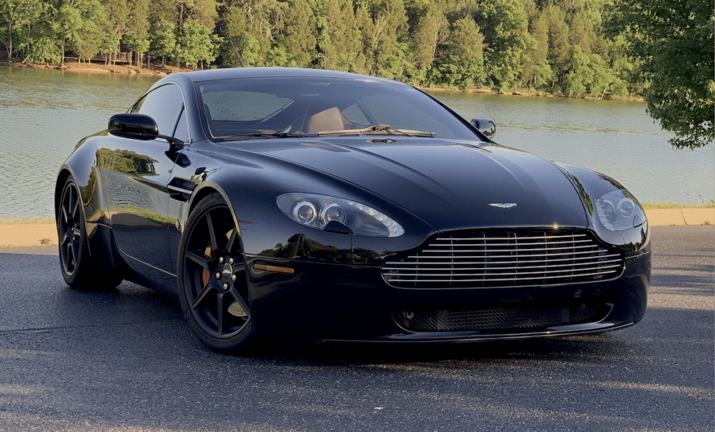 Aston Martin V8 Vantage